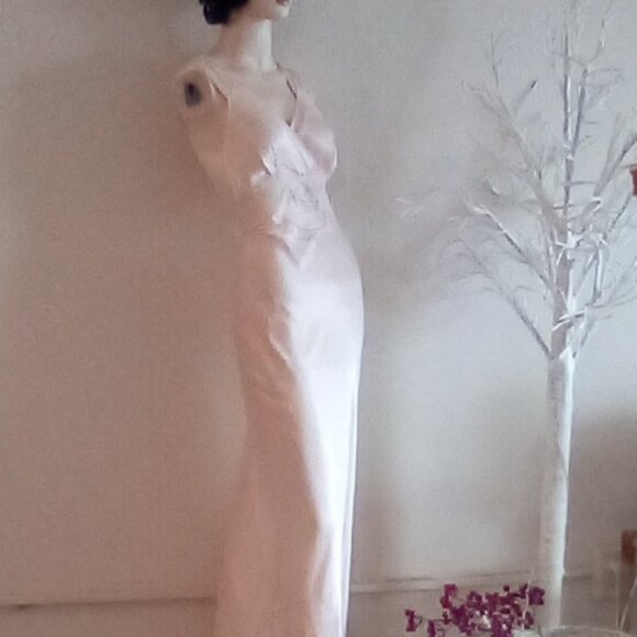 VTG 30's/ 40's Fray-Pruf Bur Mil Bias Cut Fitted Negligee Embroidered Sz 6 Tall - Picture 1 of 11